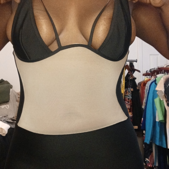 Vixen Bodycon Dress - Picture 7 of 7